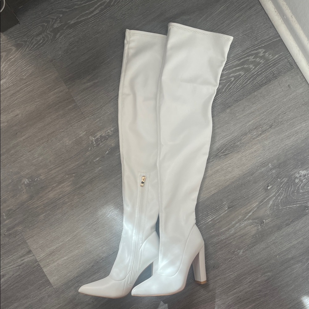 Elegant White Over-the-Knee heel Boots